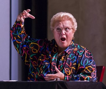         Marilyn Horne teaches a master class at the Music Academy of the West. Photo © David Bazemore